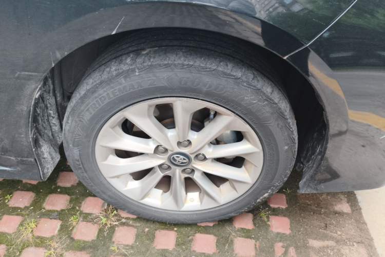 Used Toyota Corolla 2019 Dual-Engine 1.8L E-CVT GL-i Elite Edition Right Front Wheel Hub