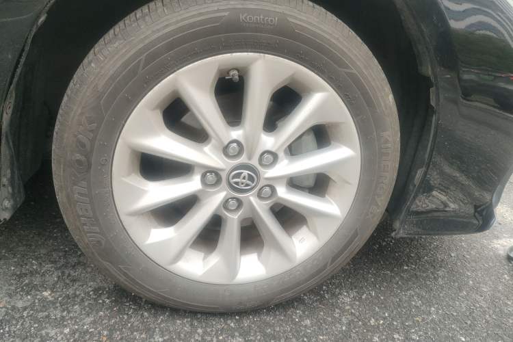Used Toyota Corolla 2019 1.2T S-CVT GL-i Luxury Edition Right Front Wheel Hub