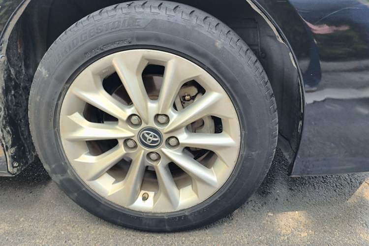 Used Toyota Corolla 2019 1.2T S-CVT GL-i Luxury Edition Right Front Wheel Hub