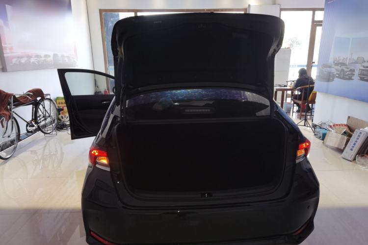 Used Toyota Corolla 2019 1.2T S-CVT GL Pioneer Edition Trunk