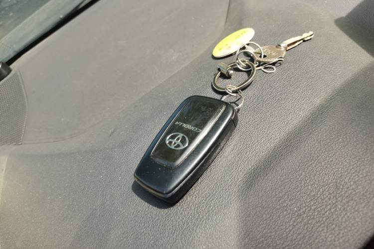 Used Toyota Corolla 2019 1.2T S-CVT GL-i Elite Edition Vehicle Key