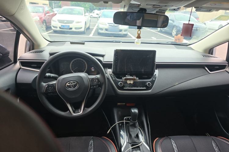 Used Toyota Corolla 2019 Dual-Engine 1.8L E-CVT GL-i Pioneer Edition Center Console