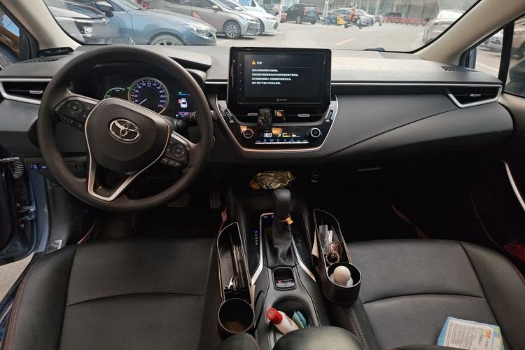 Used Toyota Corolla 2019 Dual-Engine 1.8L E-CVT GL-i Elite Edition Center Console