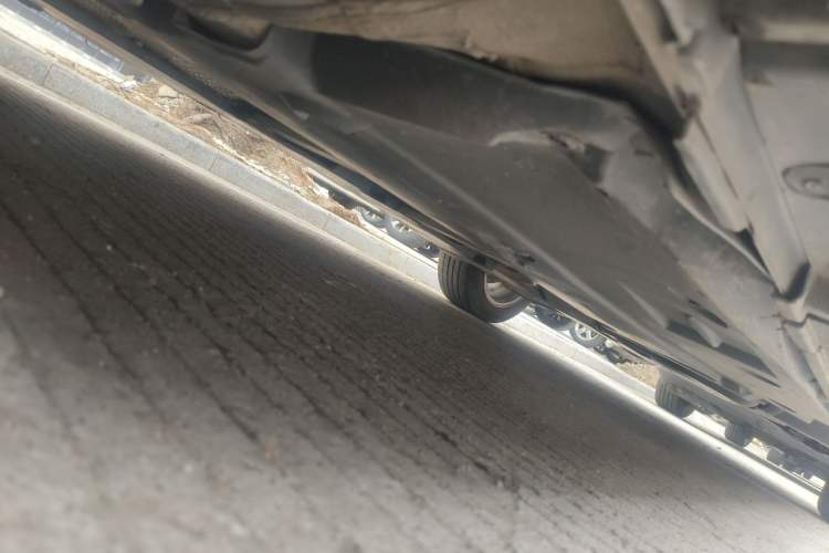 Used Toyota Corolla 2019 Dual-Engine 1.8L E-CVT GL-i Elite Edition Chassis Front Left