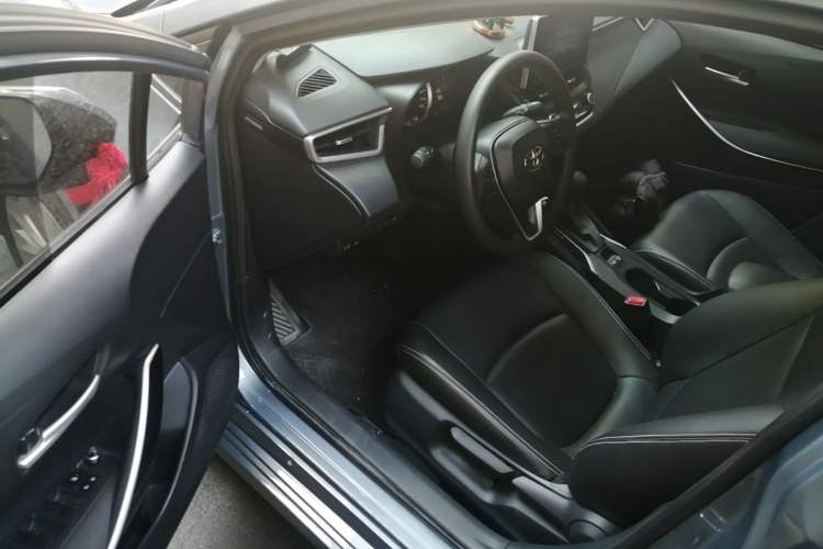 Used Toyota Corolla 2019 Dual-Engine 1.8L E-CVT GL-i Elite Edition Driver Seat