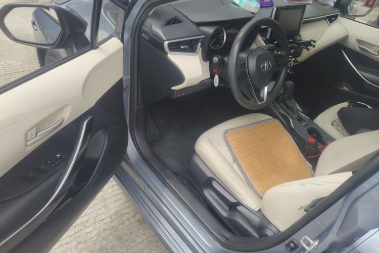 Used Toyota Corolla 2019 Dual-Engine 1.8L E-CVT GL-i Elite Edition Driver Seat