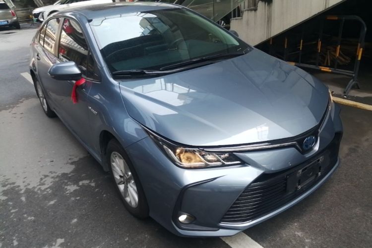 Used Toyota Corolla 2019 Dual-Engine 1.8L E-CVT GL-i Elite Edition Front Right 45 Deg