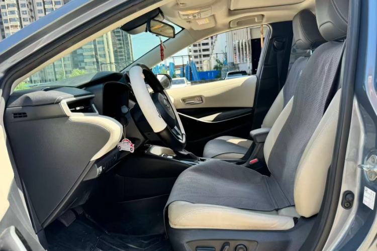 Used Toyota Corolla 2019 Dual-Engine 1.8L E-CVT Flagship Edition Interior 2