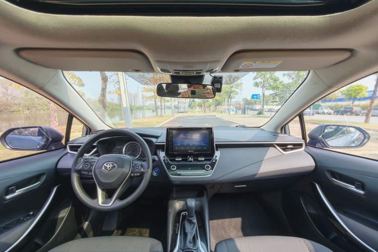 Used Toyota Corolla 2019 Dual-Engine 1.8L E-CVT GL-i Elite Edition Interior 3