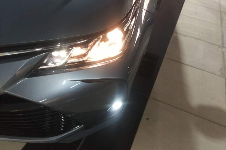 Used Toyota Corolla 2019 Dual-Engine 1.8L E-CVT GL-i Elite Edition Left Front Headlight