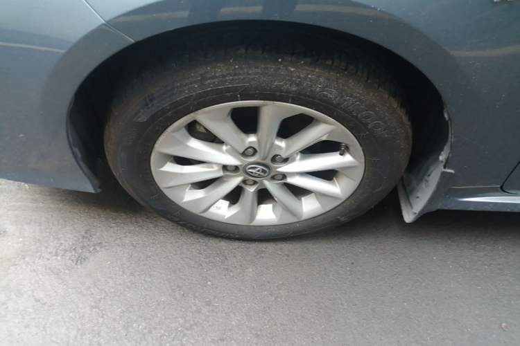Used Toyota Corolla 2019 Dual-Engine 1.8L E-CVT GL-i Elite Edition Left Front Wheel Hub