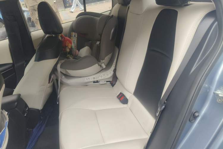 Used Toyota Corolla 2019 Dual-Engine 1.8L E-CVT GL-i Elite Edition Left Rear Seat