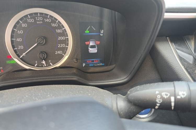 Used Toyota Corolla 2019 Dual-Engine 1.8L E-CVT GL-i Pioneer Edition Odometer Close Up