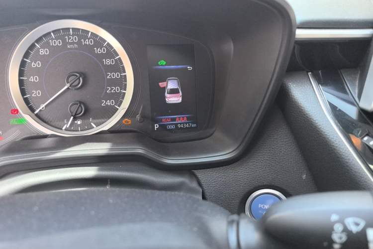 Used Toyota Corolla 2019 Dual-Engine 1.8L E-CVT GL-i Elite Edition Odometer Close Up