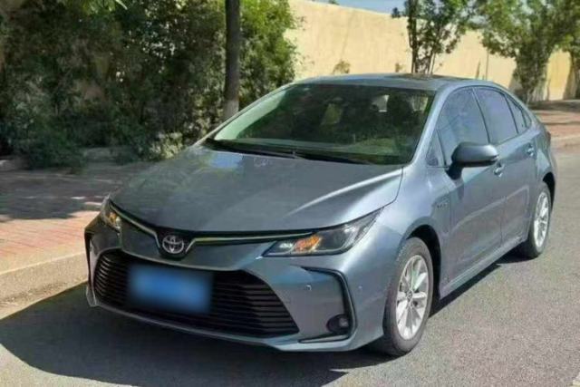 Ojetý Toyota Corolla 2019 Dual-Engine 1.8L E-CVT GL-i Elite Edition