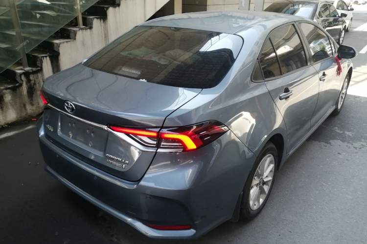 Used Toyota Corolla 2019 Dual-Engine 1.8L E-CVT GL-i Elite Edition Rear Right 45 Deg