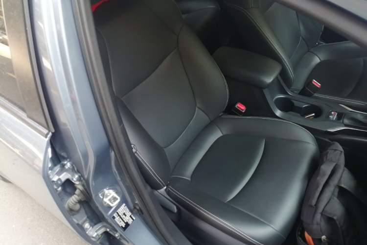 Used Toyota Corolla 2019 Dual-Engine 1.8L E-CVT GL-i Elite Edition Right Front Seat