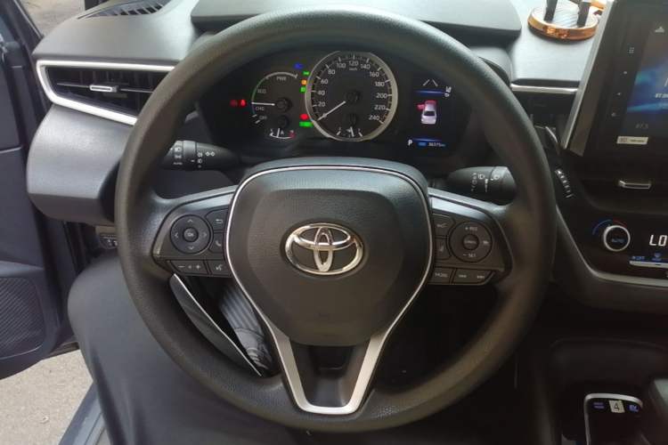 Used Toyota Corolla 2019 Dual-Engine 1.8L E-CVT GL-i Elite Edition Steering Wheel