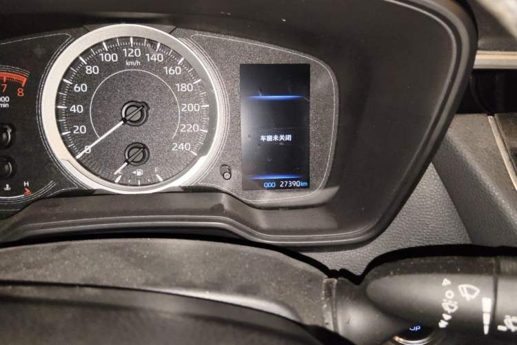 Used Toyota Corolla 2019 1.2T S-CVT GL-i Elite Edition Odometer Close Up