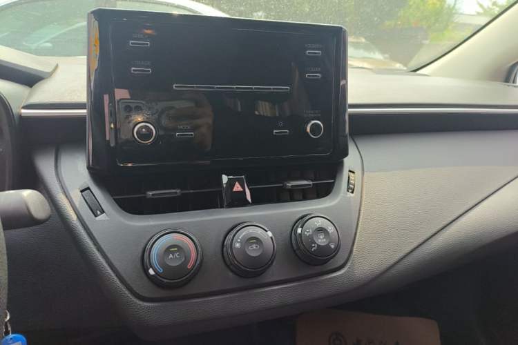 Used Toyota Corolla 2019 1.2T S-CVT GL Pioneer Edition Audio And AC Panel
