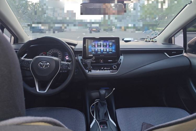 Used Toyota Corolla 2019 1.2T S-CVT GL-i Elite Edition Center Console