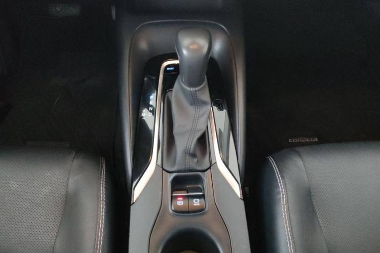 Used Toyota Corolla 2019 1.2T S-CVT GL-i Luxury Edition Interior 3