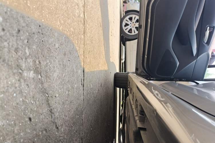 Used Toyota Corolla 2019 1.2T S-CVT GL Pioneer Edition Left Side Sill