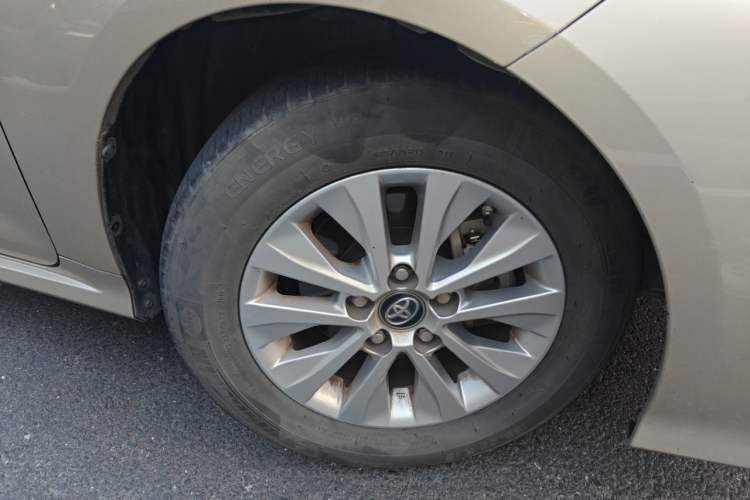 Used Toyota Corolla 2019 1.2T S-CVT GL-i Elite Edition Right Front Wheel Hub