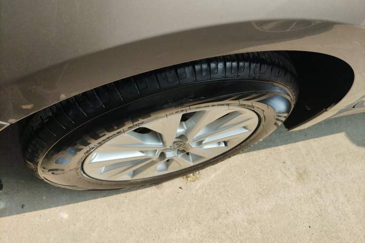 Used Toyota Corolla 2019 1.2T S-CVT GL Pioneer Edition Right Rear Wheel Hub