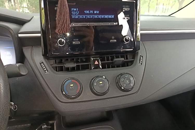 Used Toyota Corolla 2019 1.2T S-CVT GL Pioneer Edition Audio And AC Panel