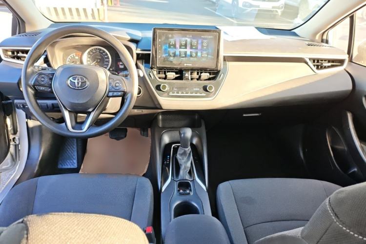Used Toyota Corolla 2019 1.2T S-CVT GL-i Elite Edition Center Console