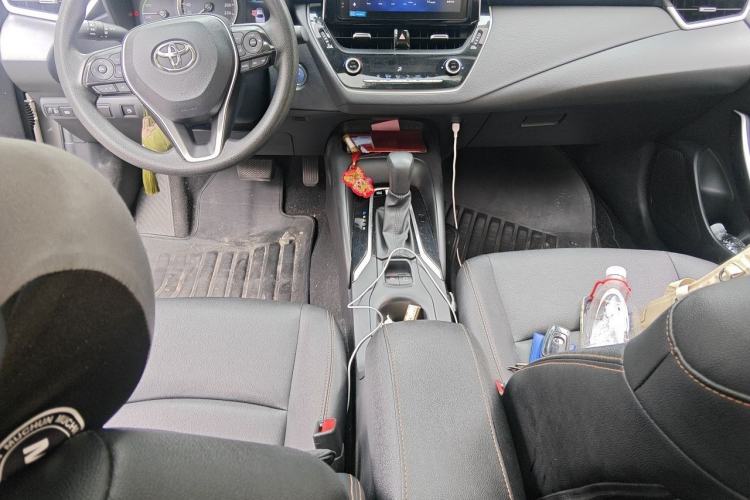 Used Toyota Corolla 2019 Dual-Engine 1.8L E-CVT GL-i Elite Edition Center Console