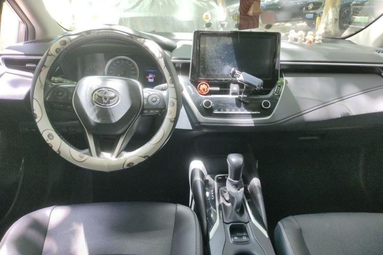 Used Toyota Corolla 2019 1.2T S-CVT GL-i Luxury Edition Center Console