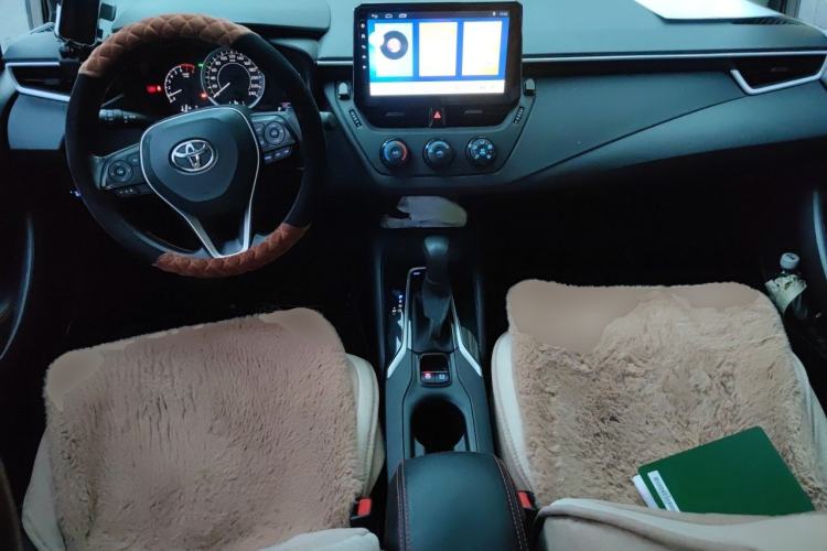 Used Toyota Corolla 2019 1.2T S-CVT GL Pioneer Edition Center Console