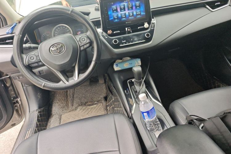 Used Toyota Corolla 2019 1.2T S-CVT GL-i Elite Edition Center Console