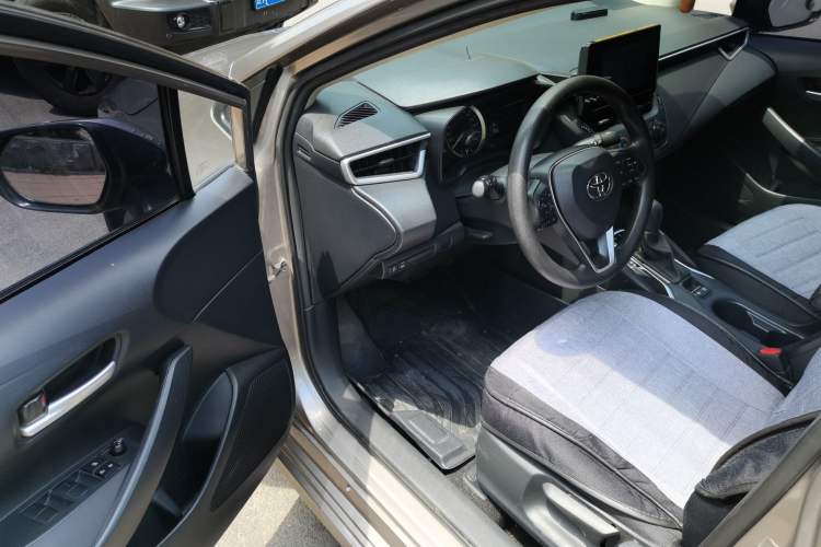 Used Toyota Corolla 2019 1.2T S-CVT GL Pioneer Edition Driver Seat