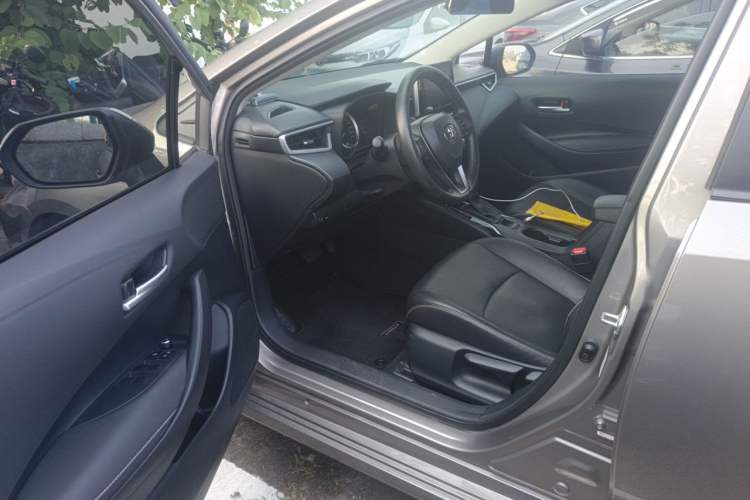 Used Toyota Corolla 2019 1.2T S-CVT GL-i Luxury Edition Driver Seat