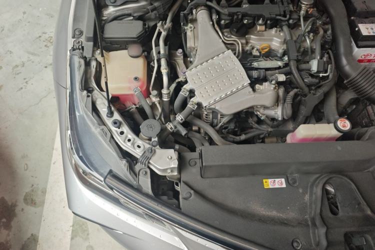 Used Toyota Corolla 2019 1.2T S-CVT GL-i Luxury Edition Engine Bay Right
