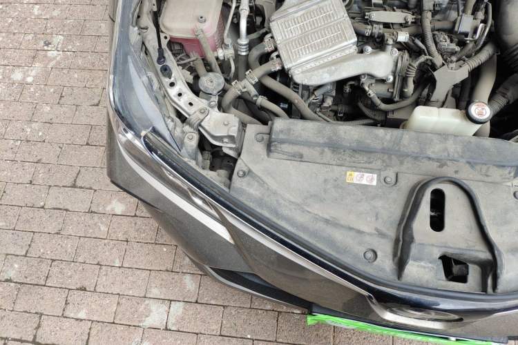 Used Toyota Corolla 2019 1.2T S-CVT GL Pioneer Edition Engine Bay Right