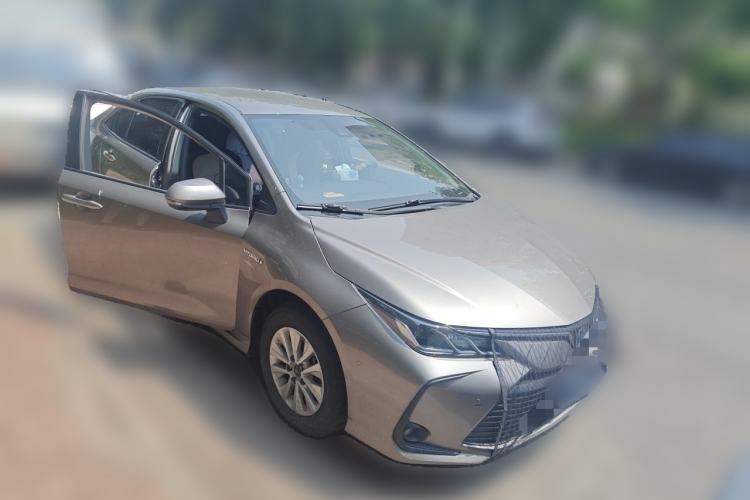 Used Toyota Corolla 2019 Dual-Engine 1.8L E-CVT GL-i Pioneer Edition Front Right 45 Deg