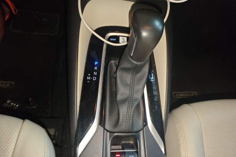 Used Toyota Corolla 2019 1.2T S-CVT GL-i Luxury Edition Gear Lever