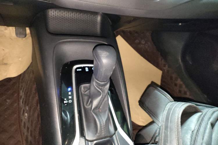 Used Toyota Corolla 2019 1.2T S-CVT GL-i Elite Edition Gear Lever