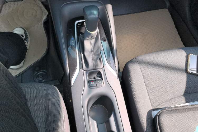 Used Toyota Corolla 2019 1.2T S-CVT GL-i Elite Edition Gear Lever