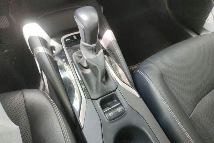Used Toyota Corolla 2019 1.2T S-CVT GL-i Luxury Edition Gear Lever