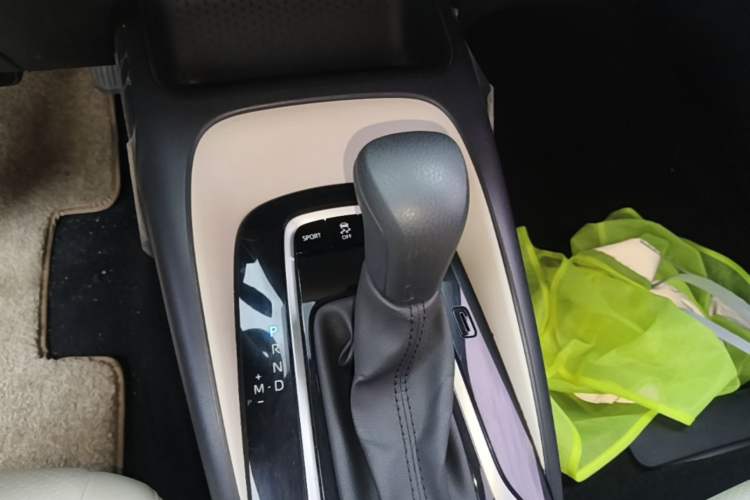 Used Toyota Corolla 2019 1.2T S-CVT GL-i Elite Edition Gear Lever