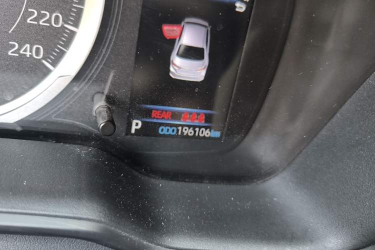 Used Toyota Corolla 2019 1.2T S-CVT GL-i Elite Edition Odometer Close Up