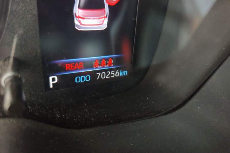 Used Toyota Corolla 2019 1.2T S-CVT GL-i Elite Edition Odometer Close Up