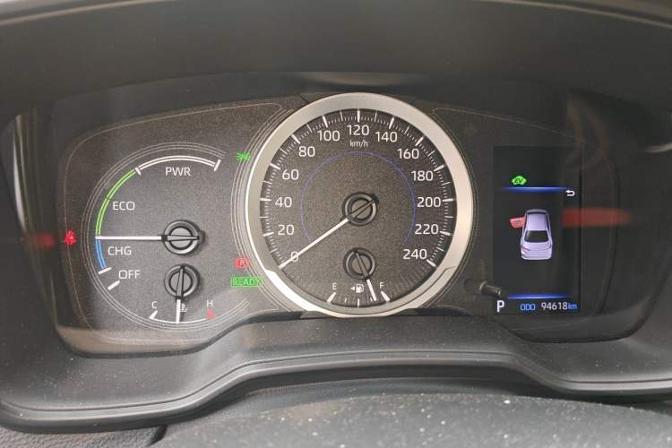 Used Toyota Corolla 2019 Dual-Engine 1.8L E-CVT GL-i Elite Edition Odometer Close Up