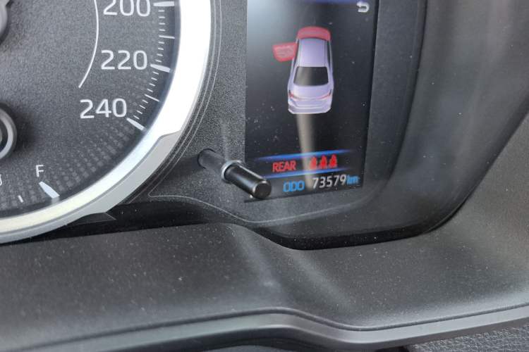 Used Toyota Corolla 2019 1.2T S-CVT GL-i Elite Edition Odometer Close Up