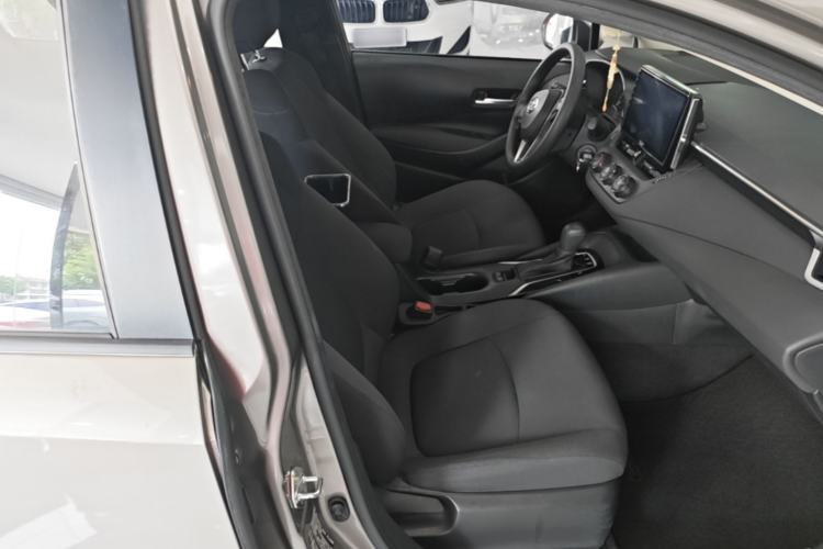Used Toyota Corolla 2019 1.2T S-CVT GL Pioneer Edition Right Front Seat